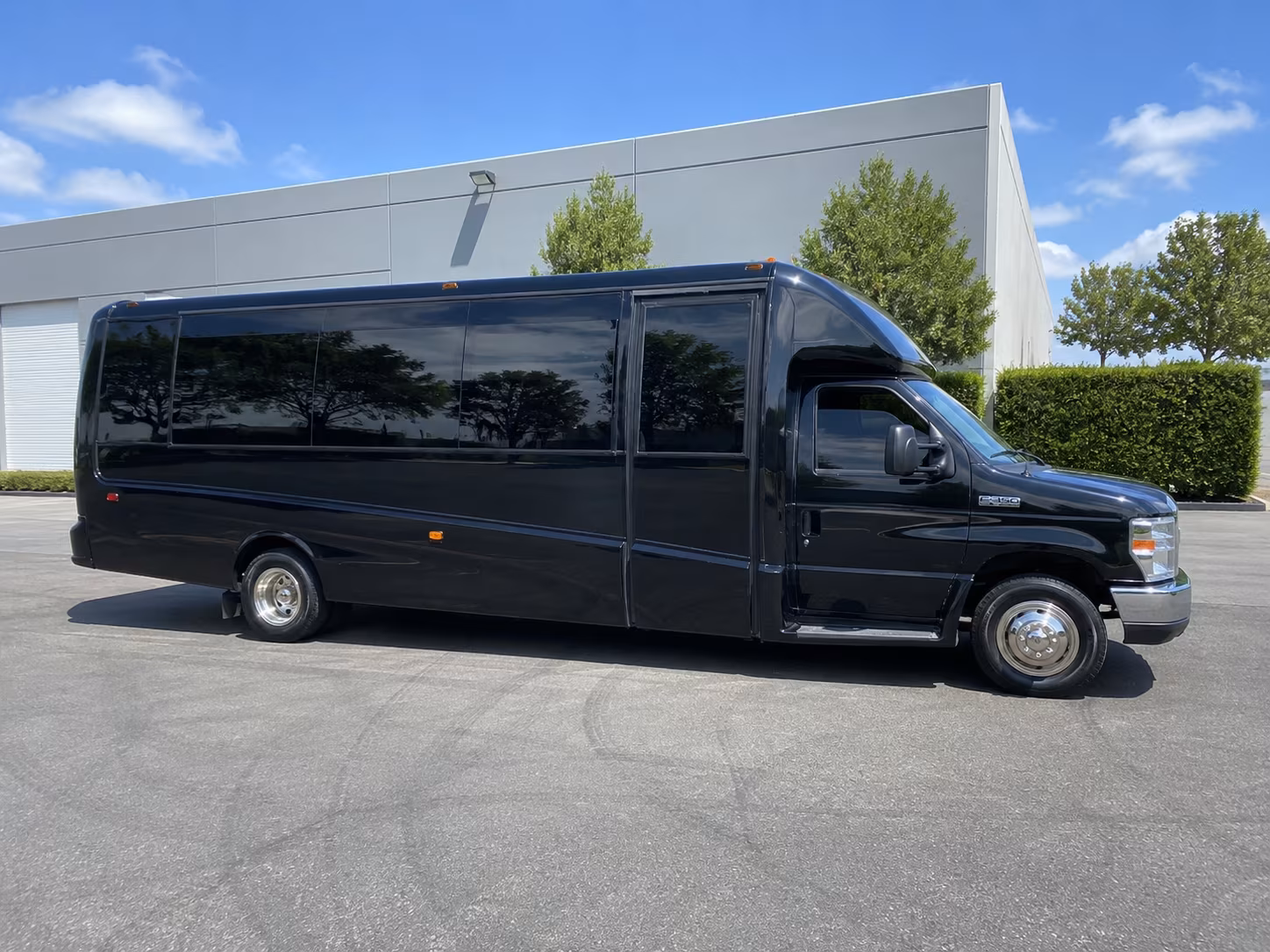 affordable spokane prom party bus prices split across your group