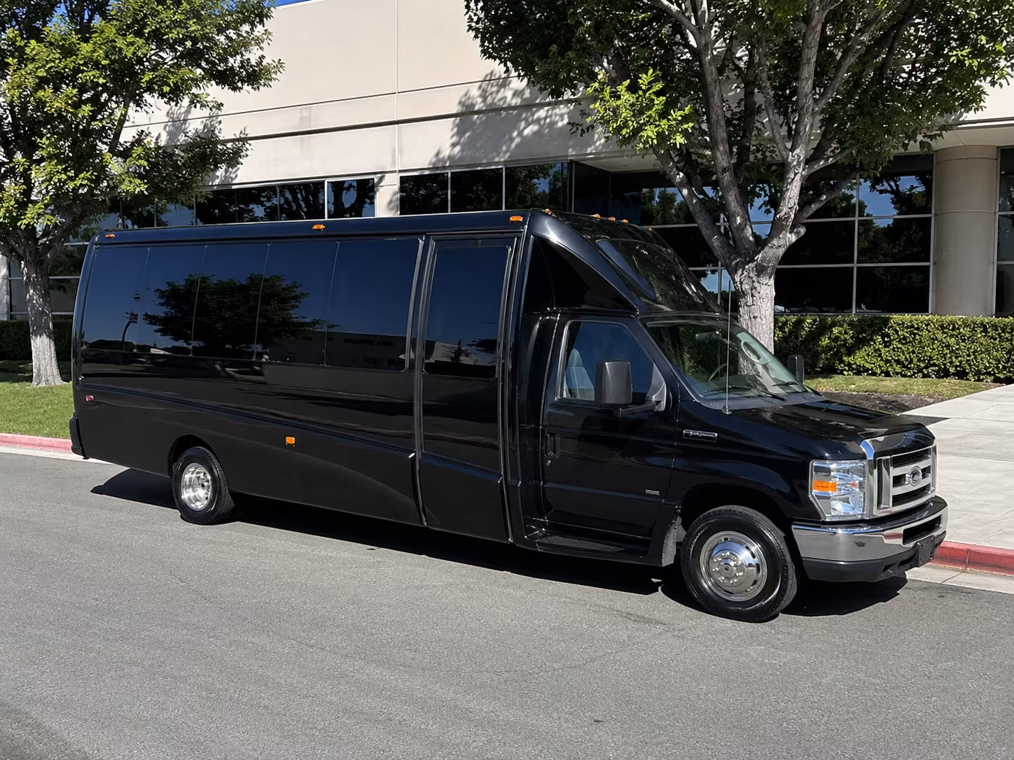 shuttle to spokane international airport